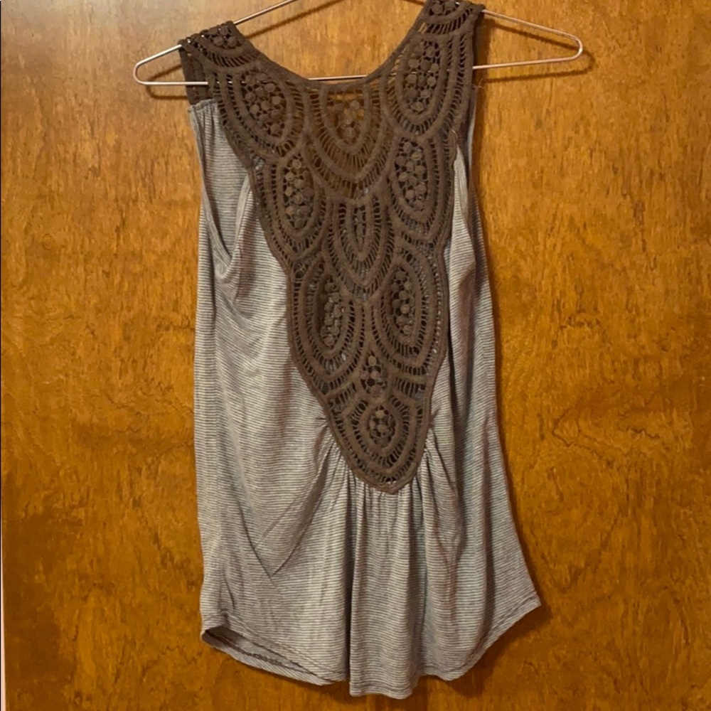 - H.I.P tank top size small